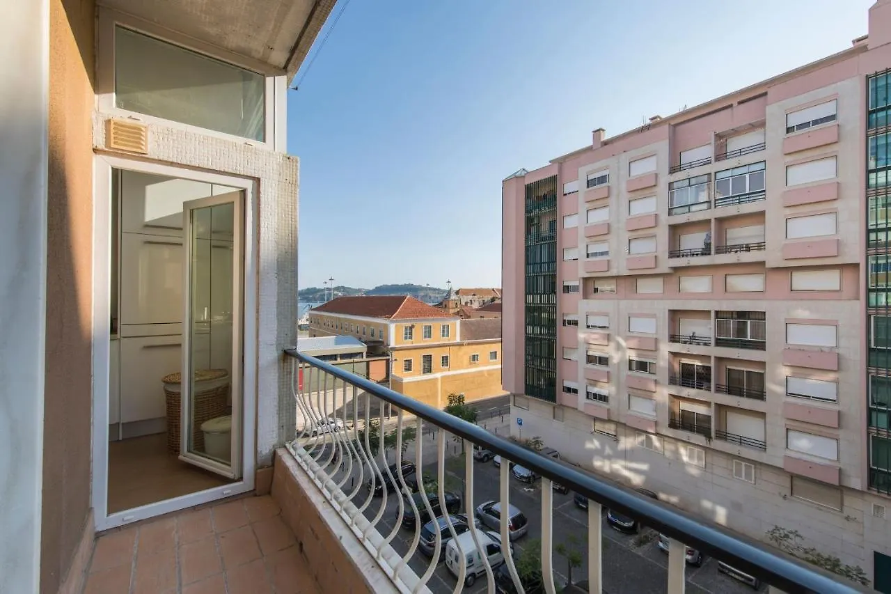 Apartment Lovelystay - 2 Bedroom Belem Wonder Lisbon Portugal