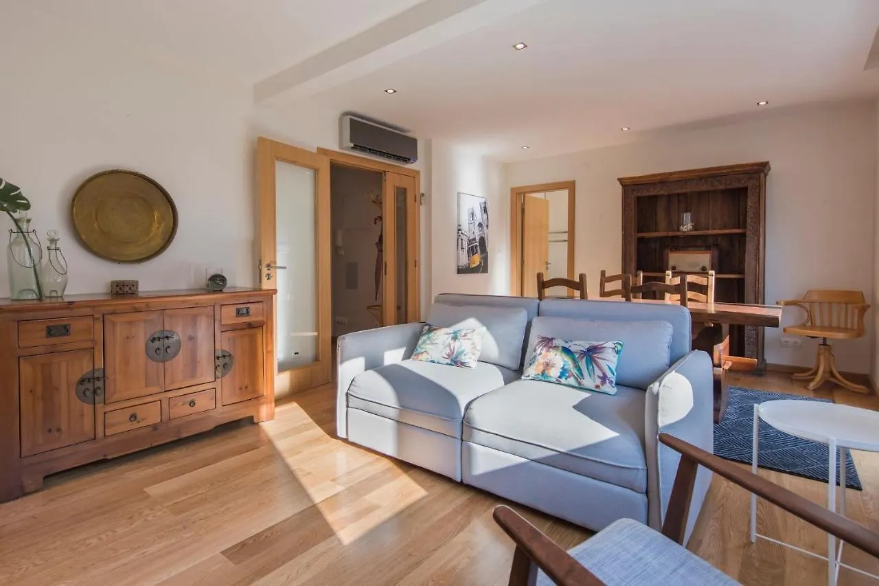 Lovelystay - 2 Bedroom Belem Wonder Lisbon Apartment