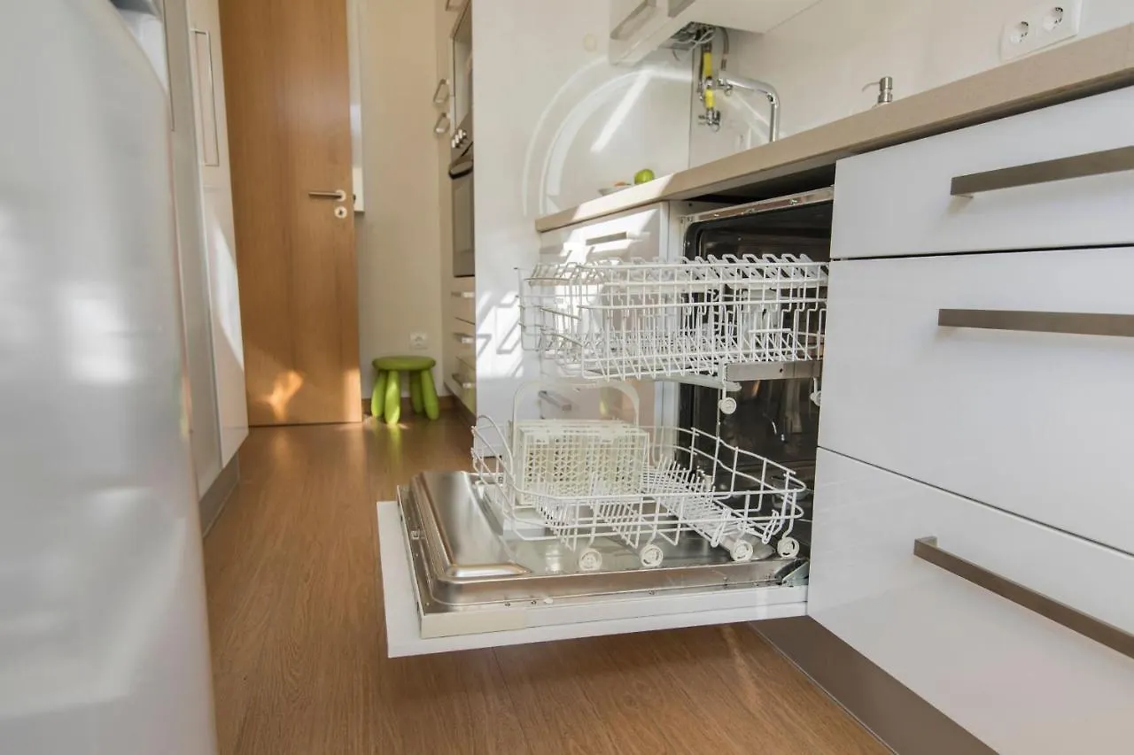 Lovelystay - 2 Bedroom Belem Wonder Lisbon 0*,  Portugal
